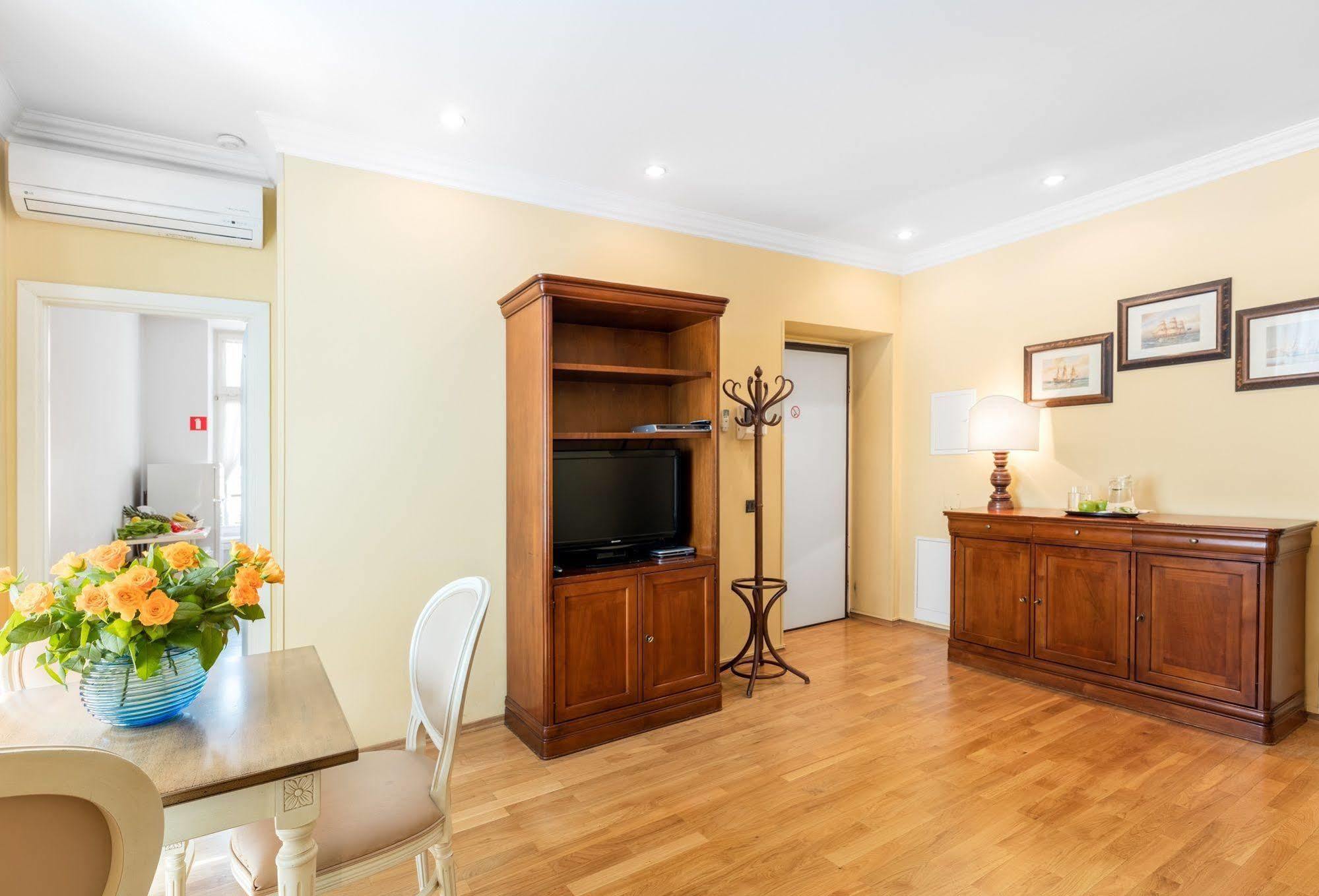 Residence St. Andrew'S Palace Βαρσοβία Εξωτερικό φωτογραφία