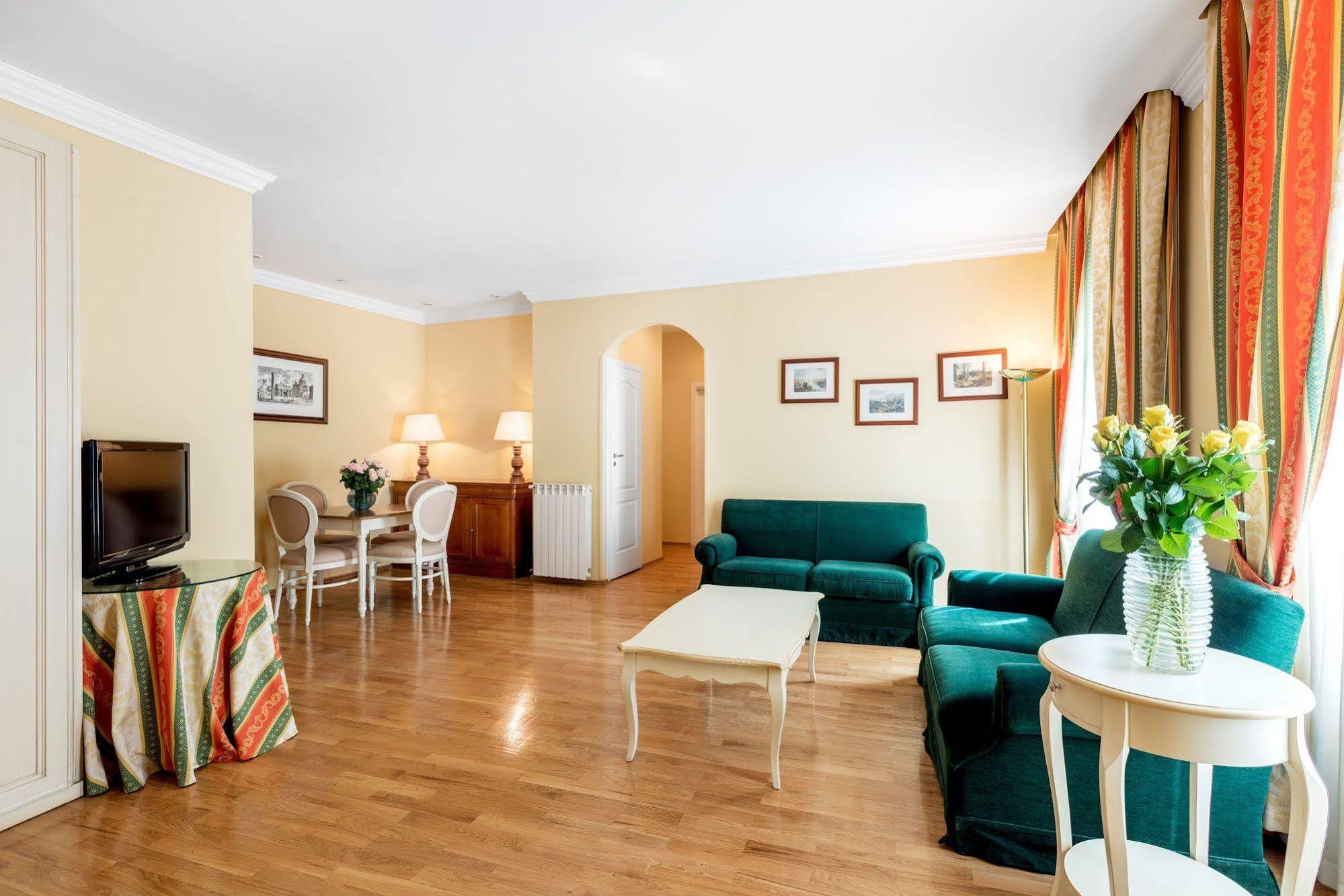 Residence St. Andrew'S Palace Βαρσοβία Εξωτερικό φωτογραφία